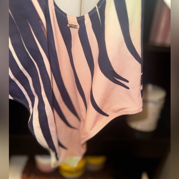 NWT VICTORIA'S SECRET PINK SMALL TROPICAL FLORAL PALM KEYHOLE ONE PIECE SWIMSUIT - Picture 9 of 11